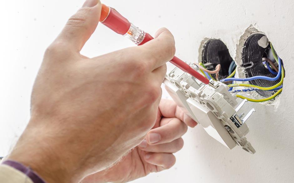 tarif horaire d'un électricien Paris 19